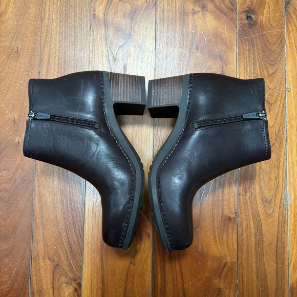 Dansko Henley Ankle Boot Taupe Clog Style 36 - Picture 6 of 11